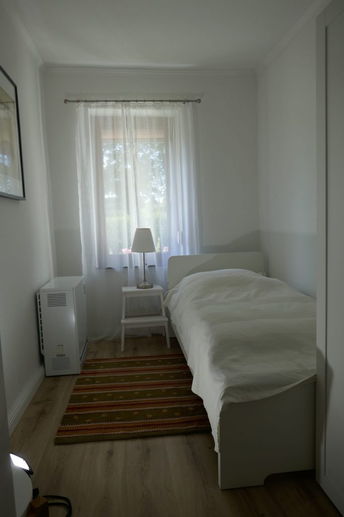 Schlafzimmer unten, 1 Bett